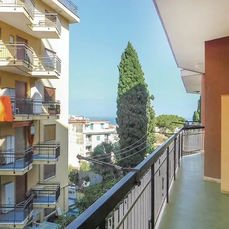 Awesome In W/ 1 Bedrooms Appartement *
